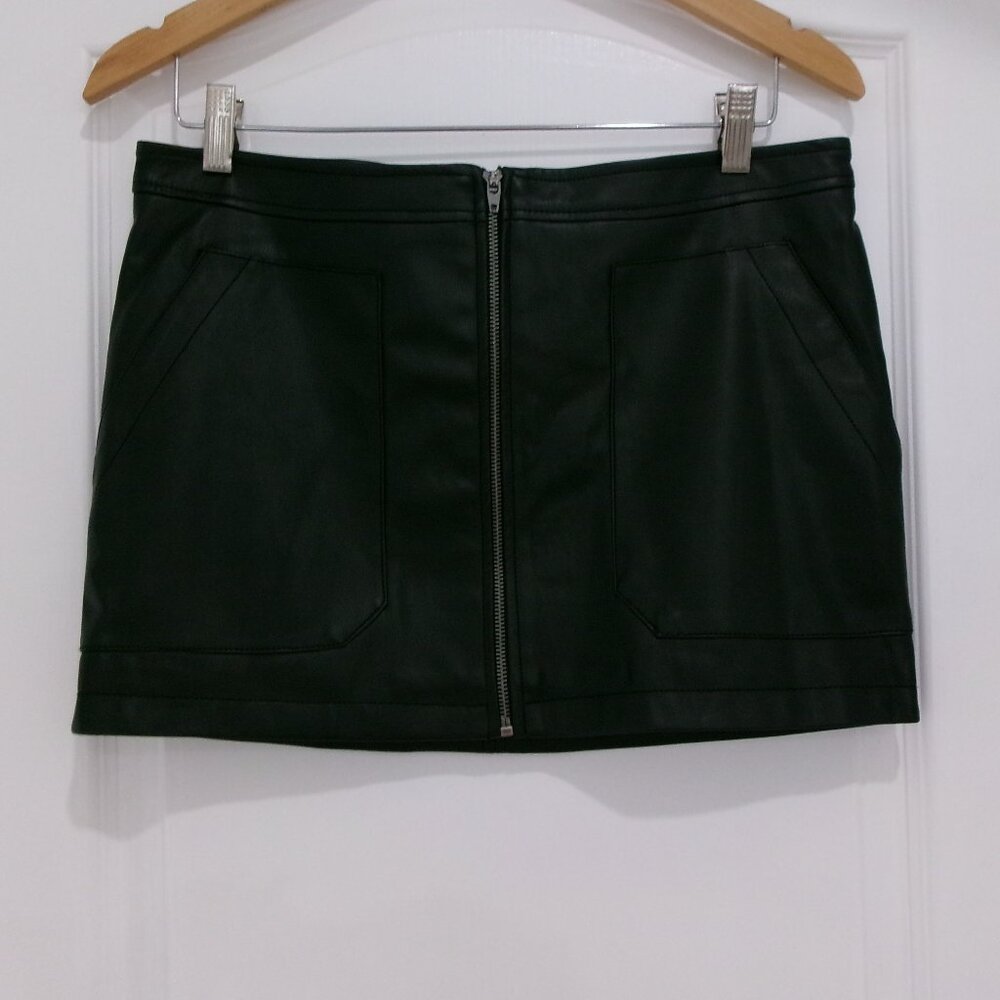 Free People Black Zipper Front Vegan Faux Leather Mini Skirt Pockets 12 L